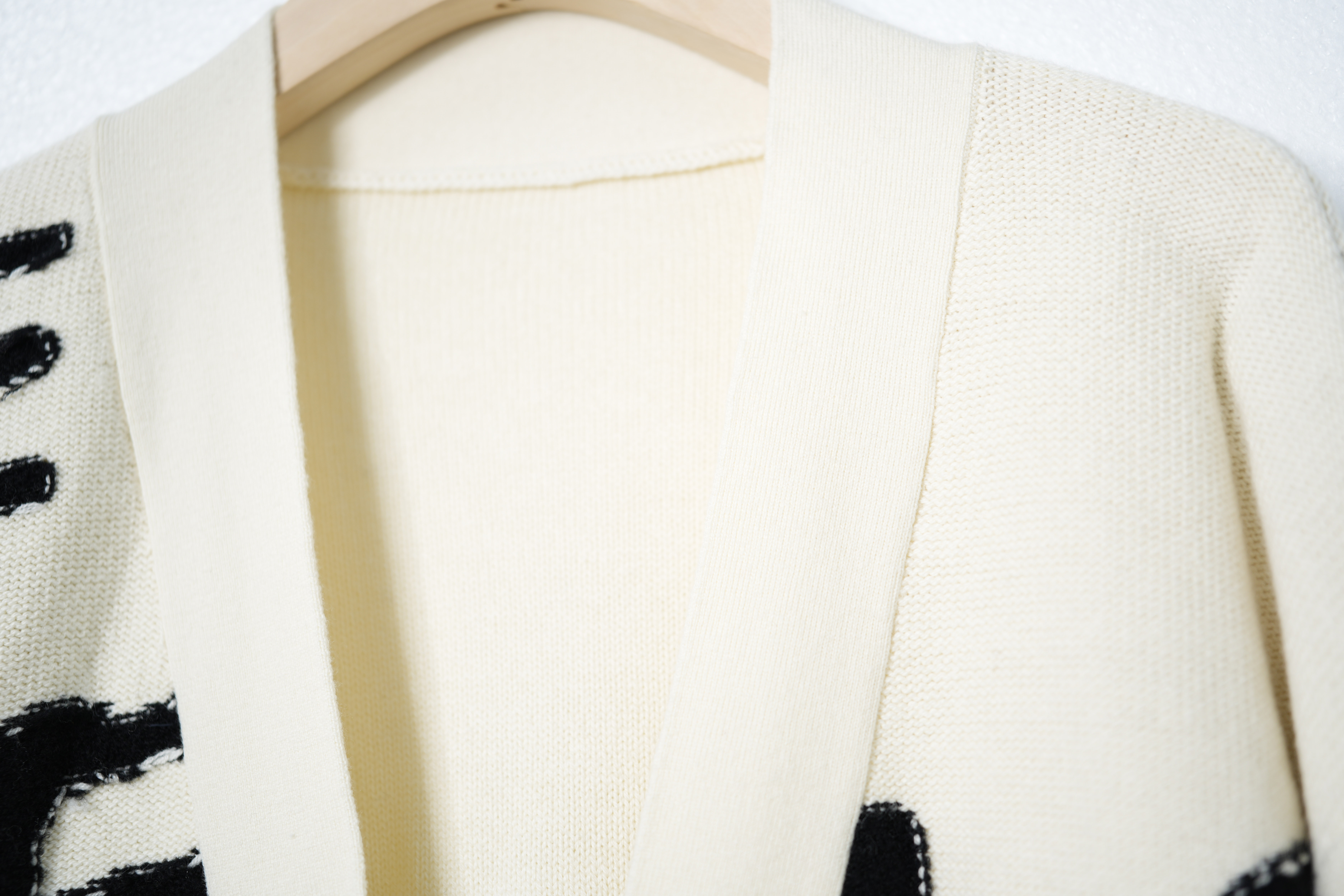 Detail View 4