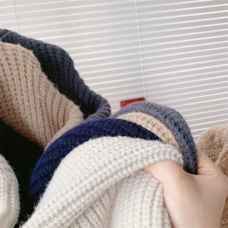 Sweater Detail 7