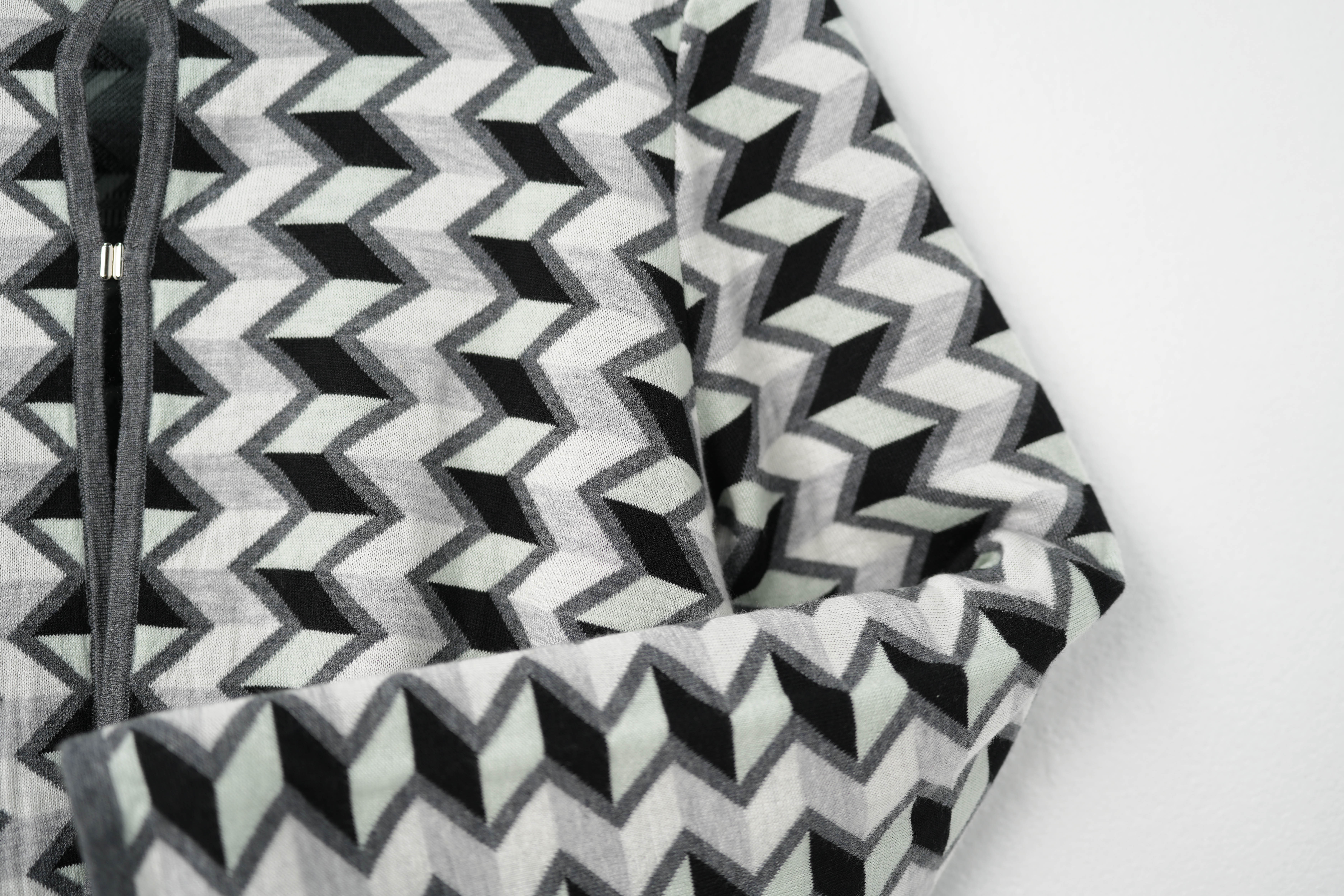 Cardigan Sleeve Detail