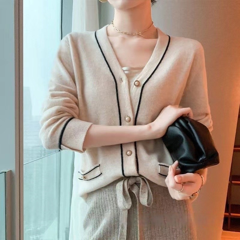 Mohair Knitted Details