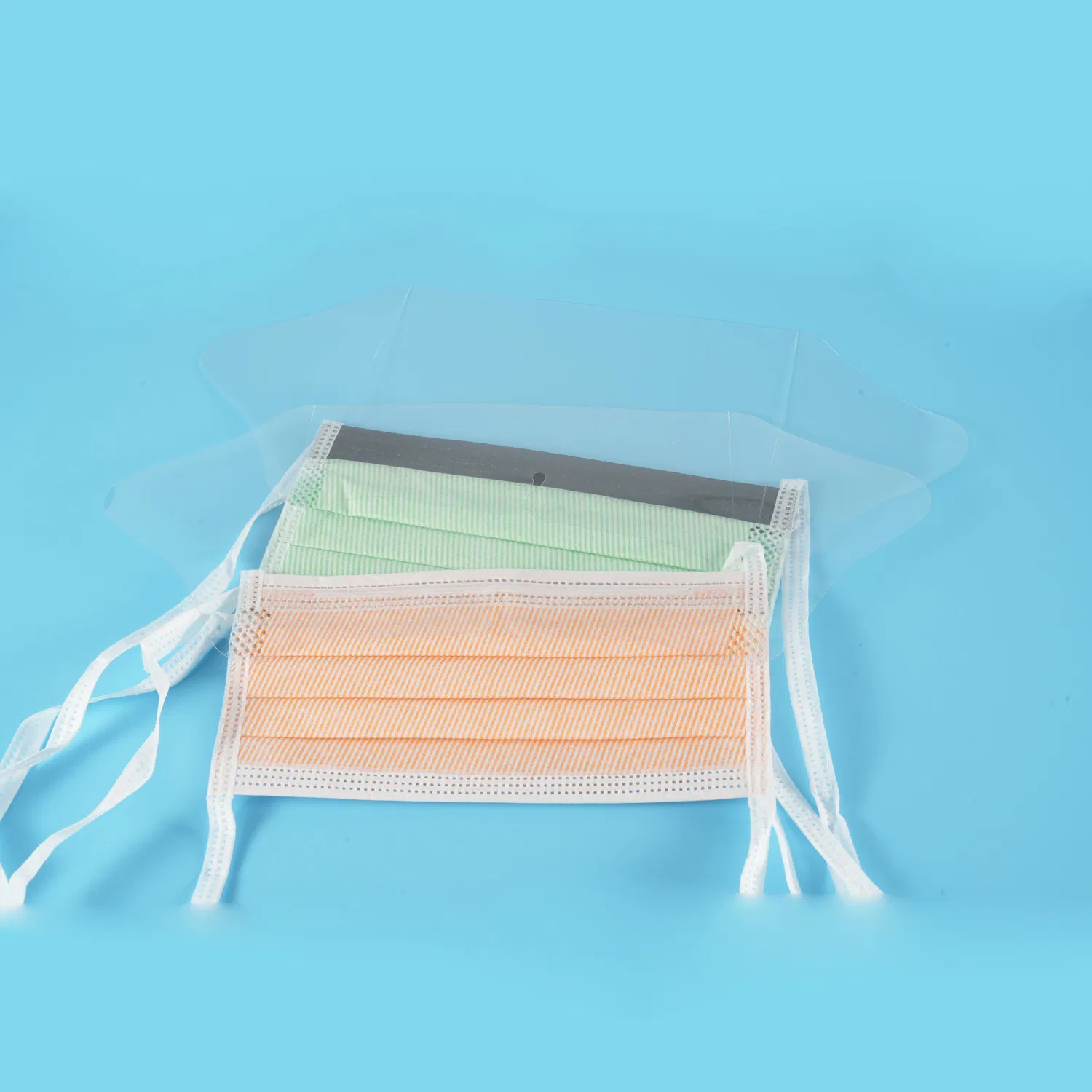 Tie-on Type Iir Surgical Mask with Integrated Anti-Fog Visor Black Foam Nose Seal for Dental Use