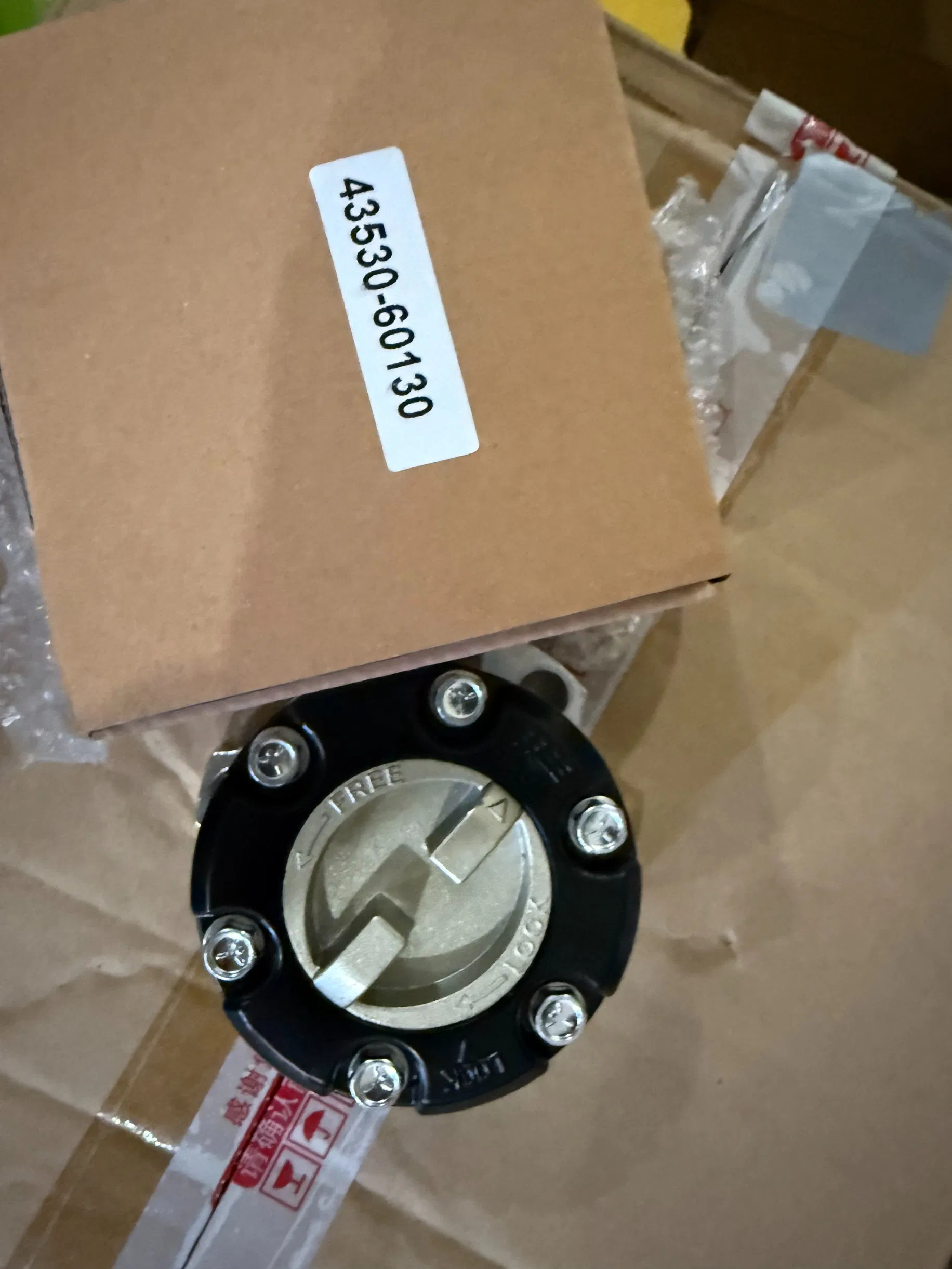 Caliper de Freio Traseiro Esquerdo para Land Cruiser Hzj78 Hzj79 Montagem 47750-60110