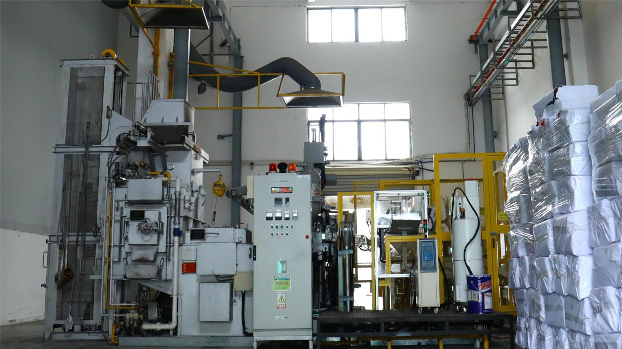 Molding machine