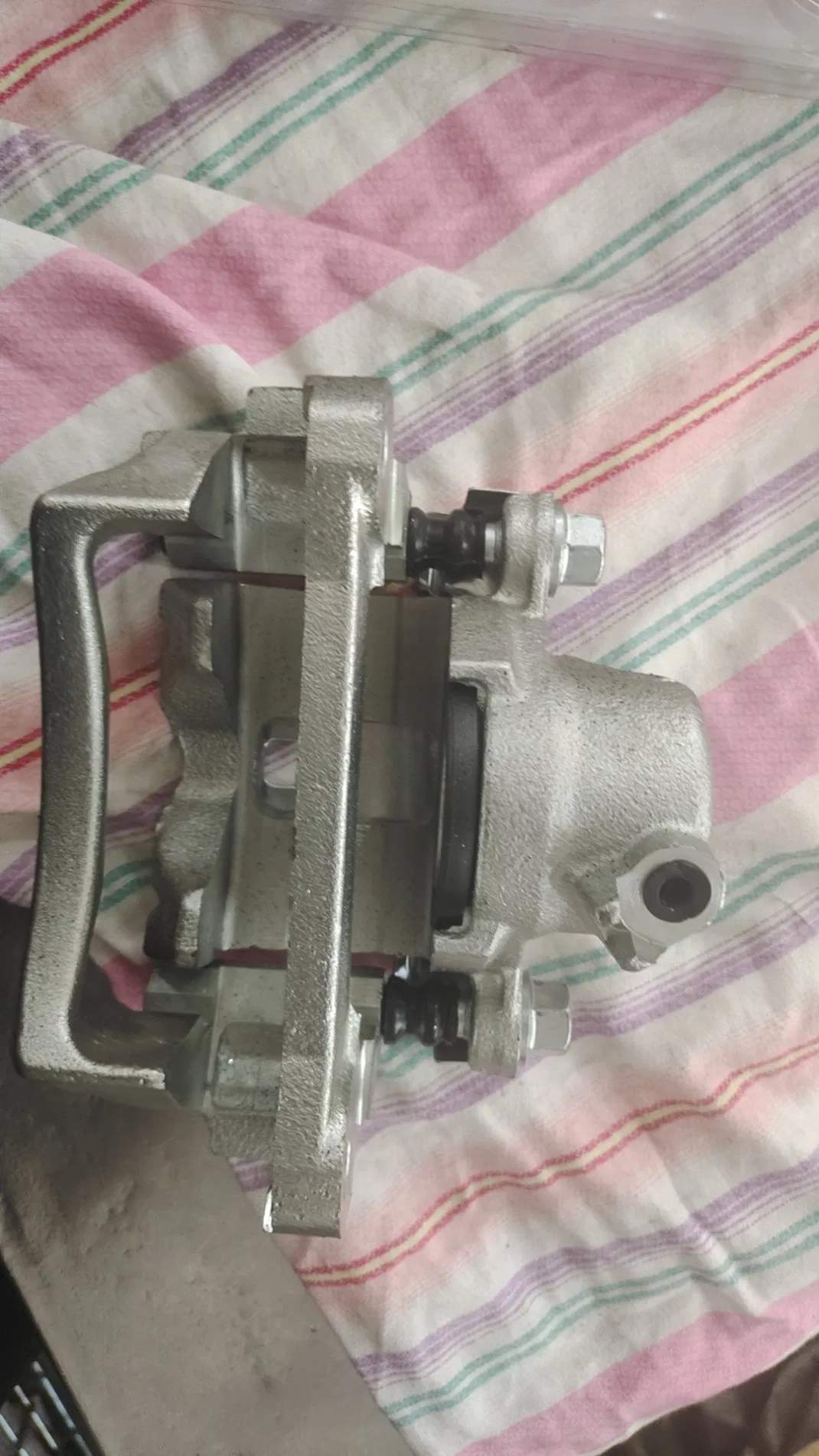 Caliper de Freio Traseiro Esquerdo para Land Cruiser Hzj78 Hzj79 Montagem 47750-60110