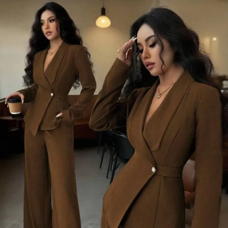 Blazer Feminino de Festa com Gola Xale e Acabamento em Cetim - Vista lateral