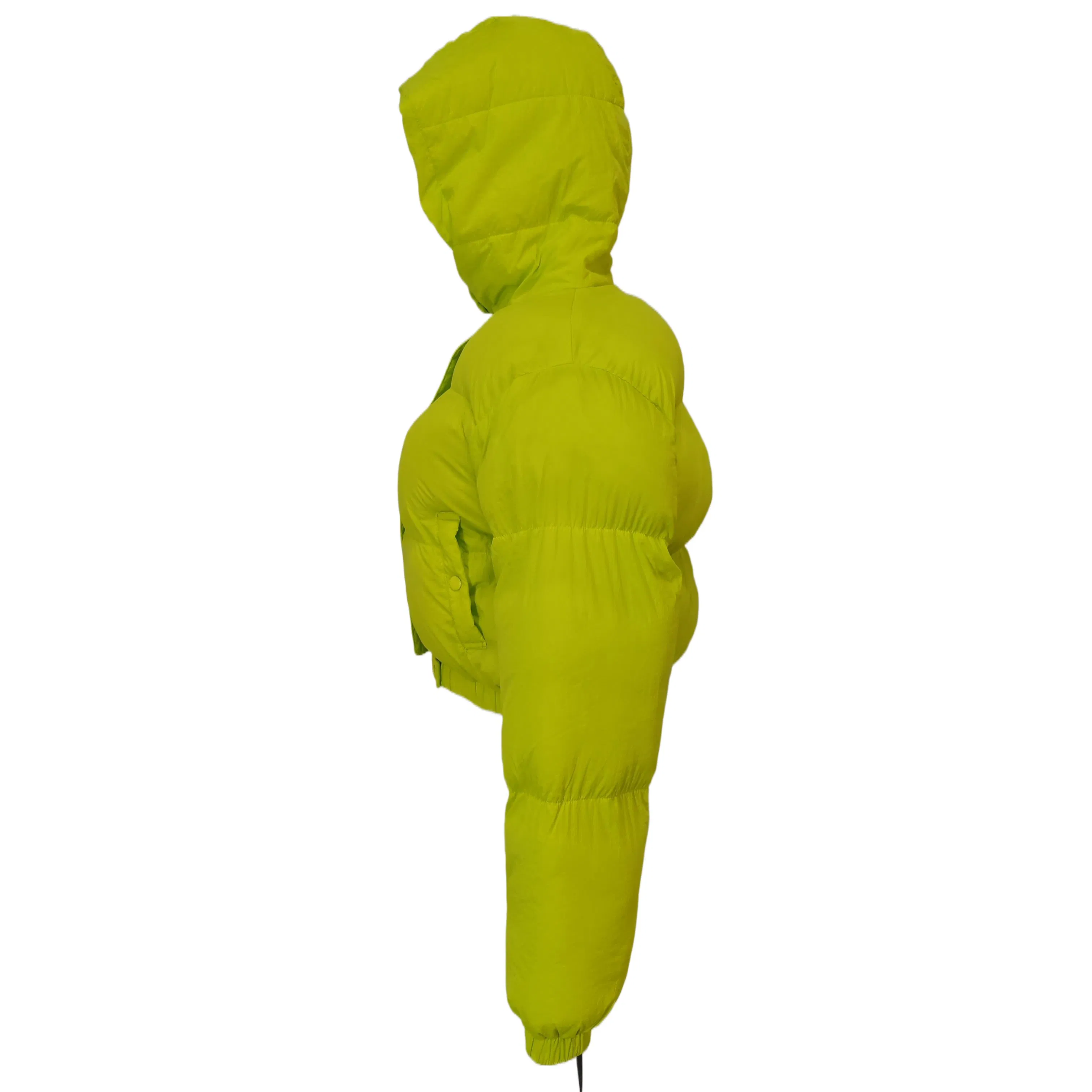 Casaco Puffer Curto Feminino em Quilted com Gola Alta, Fechamento em Zíper, Costura em Diamante, Manga Longa, Jaqueta de Inverno Quente