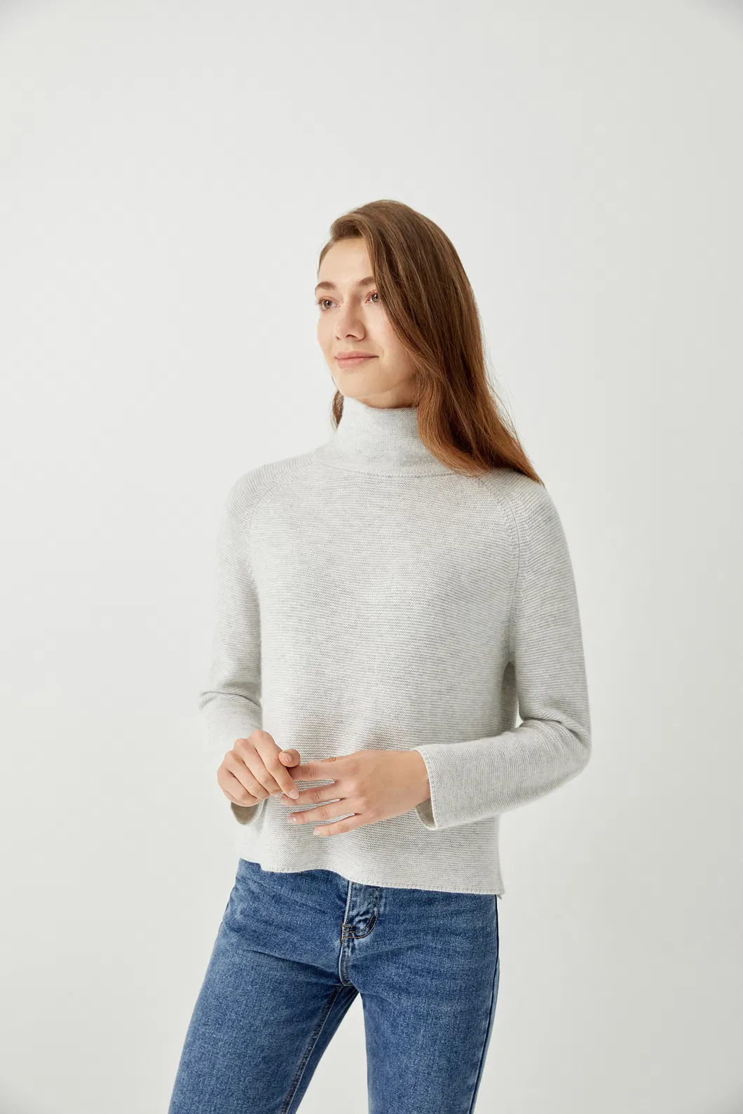 Suéter de pulôver curto para mulheres, com gola alta, de manga longa, em cashmere personalizado para o inverno