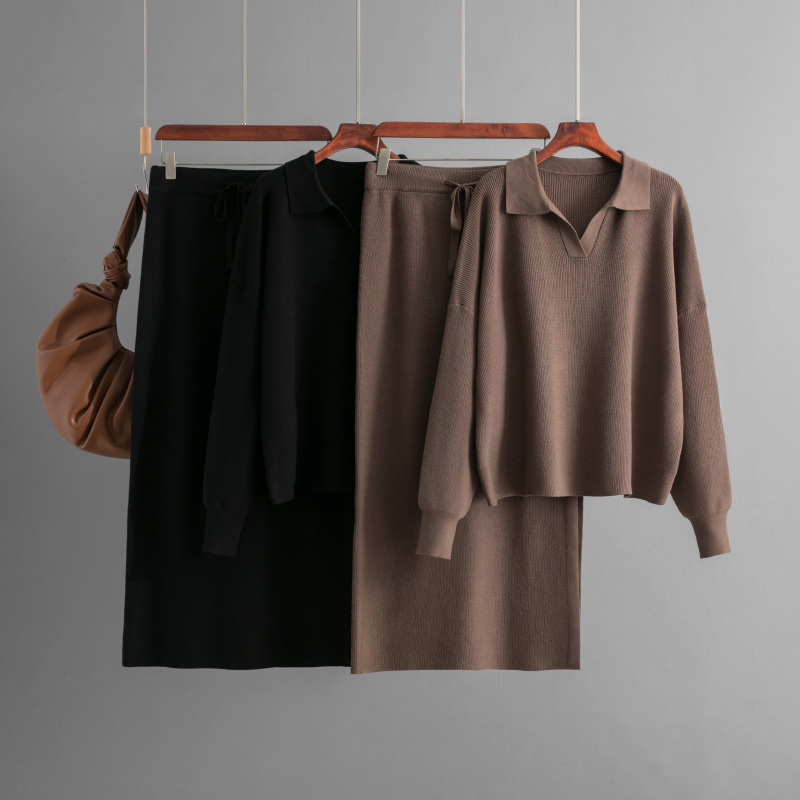 Vestido de malha para mulheres com gola polo, saia base combinando com casaco, longo abaixo do joelho, estilo solto e grosso