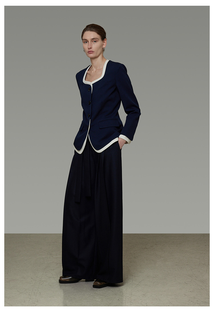 Conjunto Personalizado de Mulheres Blazer Emparelhado com Calças de Lazer Novo Atacado Design de Acabamento em Contraste Corte na Cintura Blazer para Moda Feminina