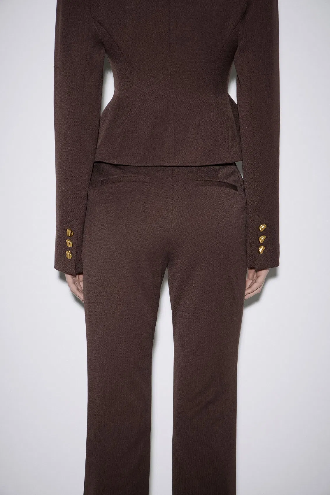 Conjunto de Blazer Feminino OEM ODM com Design de Fecho de Zíper Metálico e Calças Cropped Justas