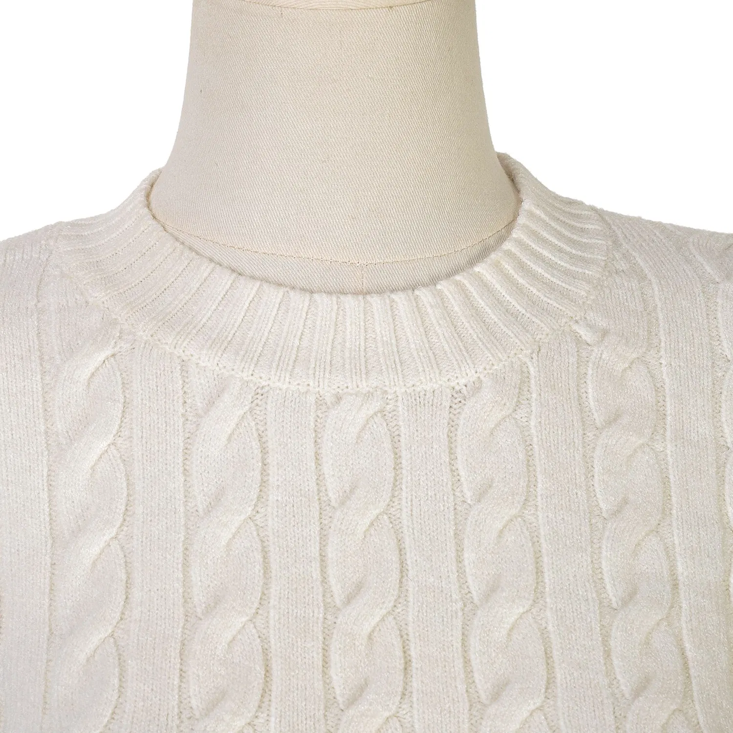 Conjunto de Suéter Feminino em Tricô com Padrão de Tricô em Cor Bege e Calças Longas de Tricô