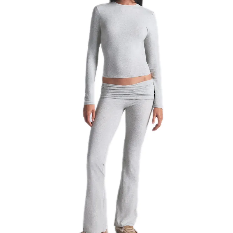 Conjunto Feminino Ky Ajustado com Manga Longa e Calças Flare Estilo Básico Versátil