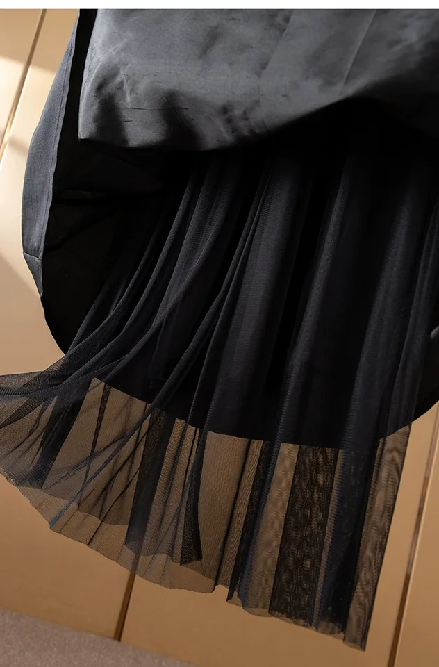 Saia de Cintura Alta de Seda e Malha Luxuosa e Moderna para Mulheres Fashionáveis
