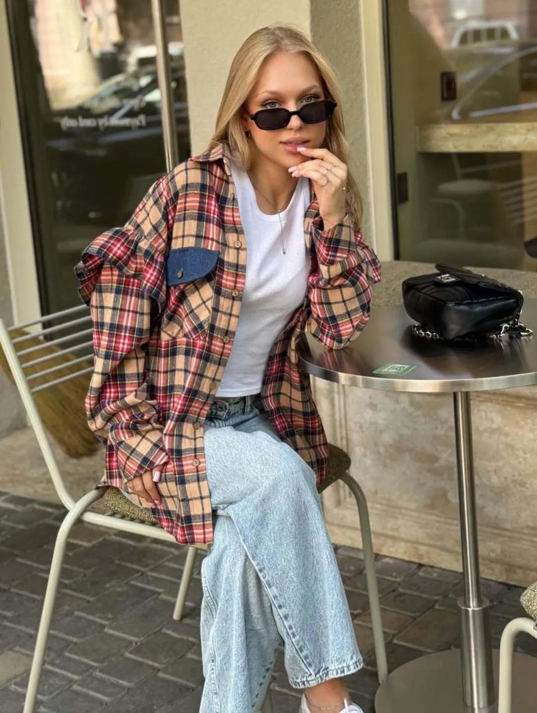 Camisa de Flanela Xadrez Oversized Feminina de Manga Longa Casual com Botões Blusa Checada Vintage para Mulheres