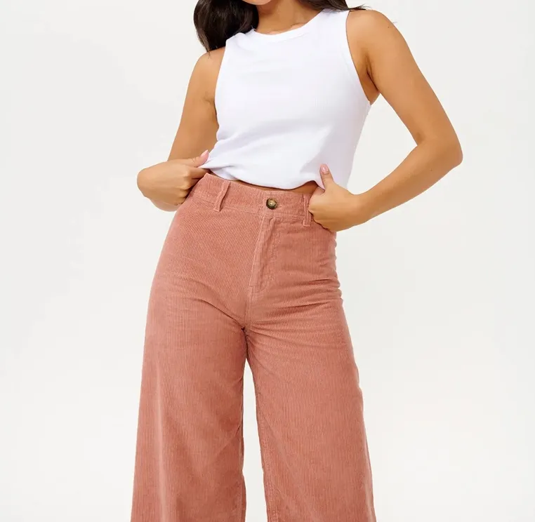 Calças de corduroy femininas personalizadas com fecho de zíper e bolsos laterais