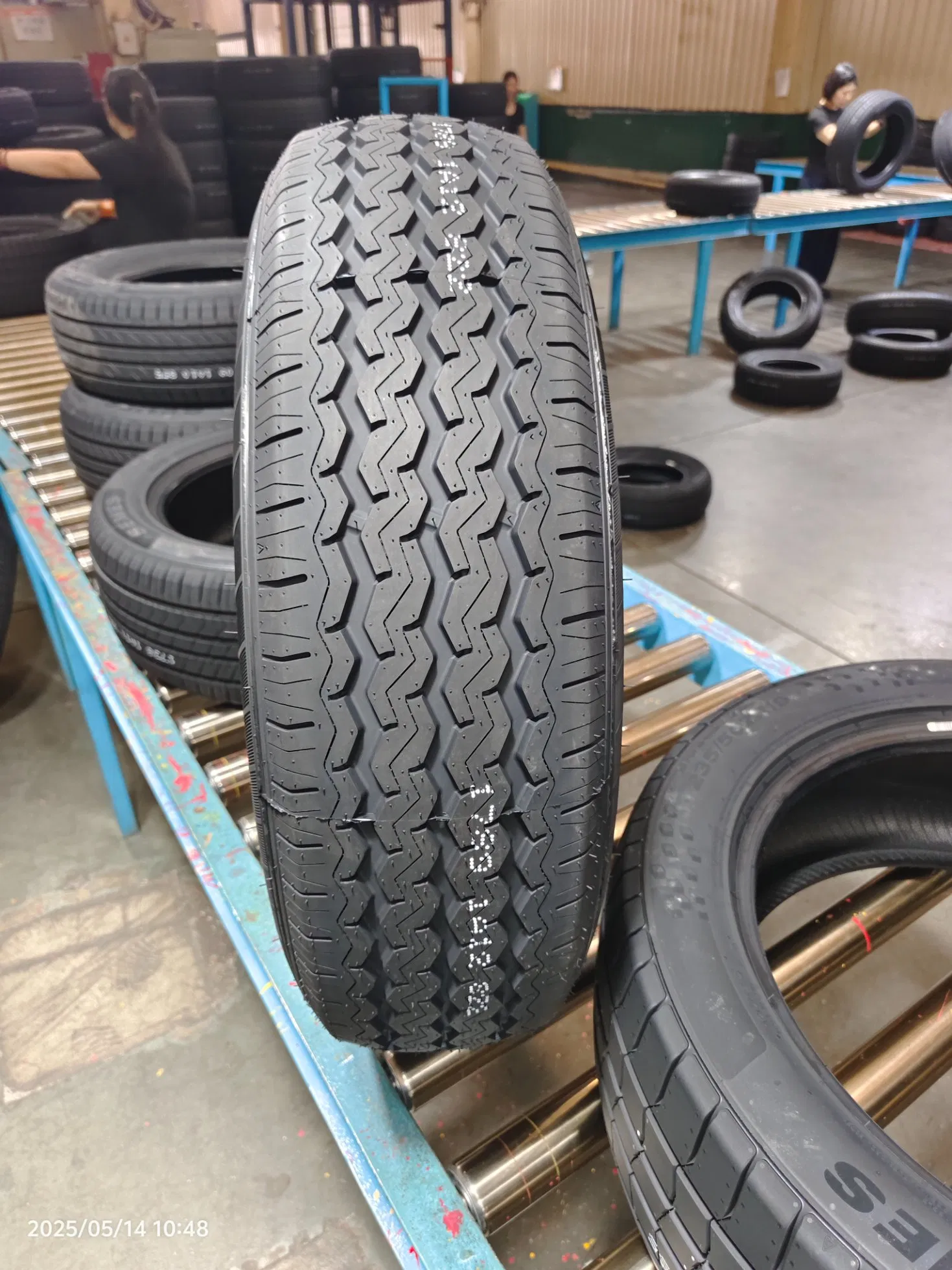 Wholesale Customized Size 155r13c Sv1 All Seasonal Radial Wear Resistance High Performance PCR/LTR/C/Van/Pick-up Light Truck PCR Passenger Van Tyre