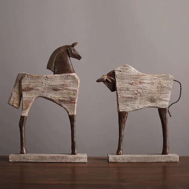 Resin Ornament Detail 3