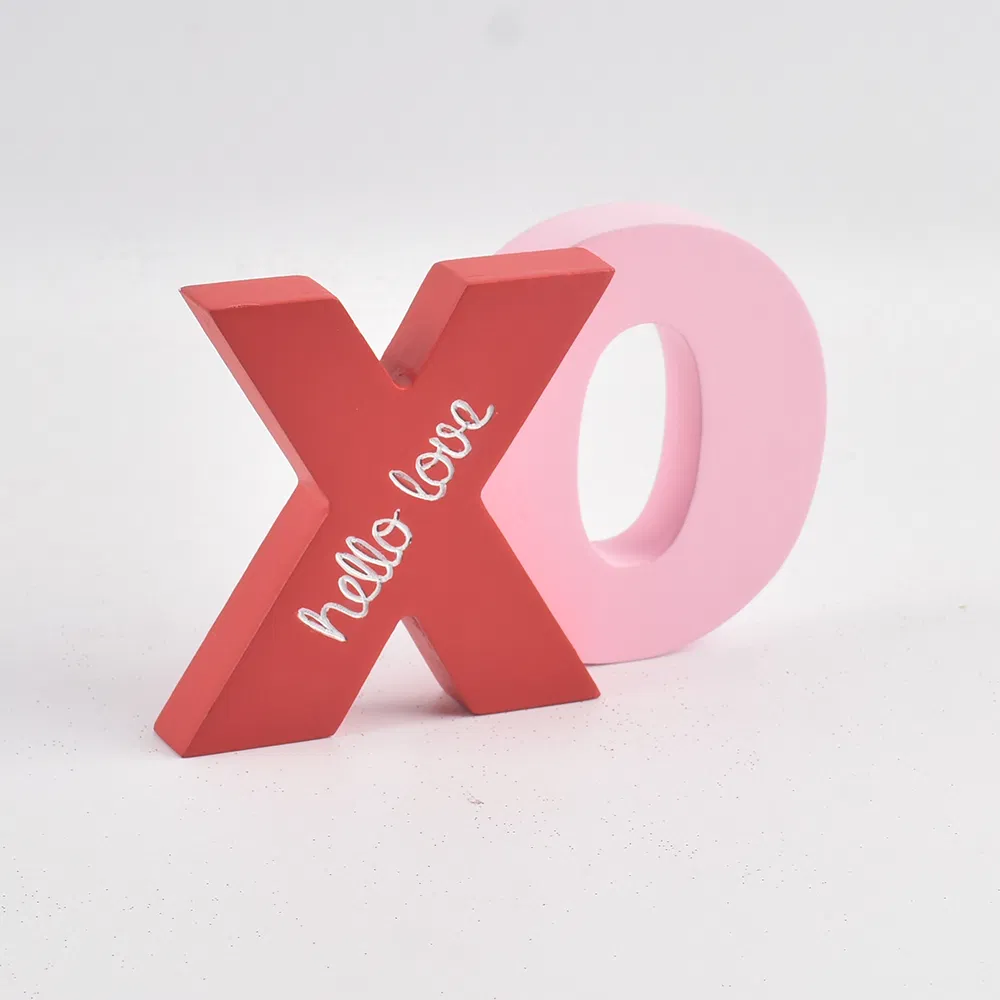 Wooden Home Decorative Tabletop Ornaments with Xo Letters for Valentine's Day