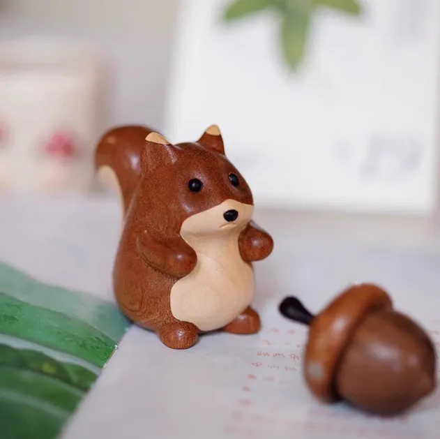 Squirrel Decor Detail 1