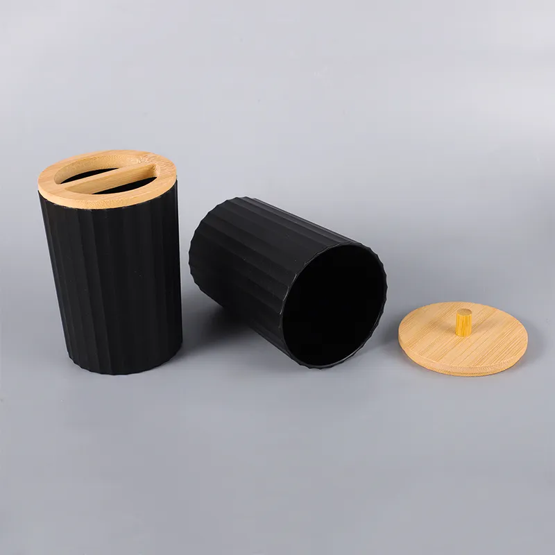 Bathroom Accessories Display 3