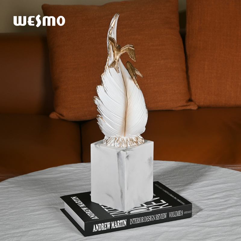 Abstract Home Ornament Tabletop Decorative for Home Decor Luxury Resin Craft