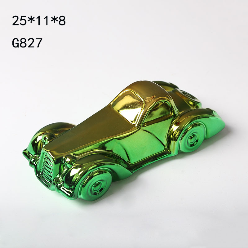 Luxury Golden Vintage Car Model Resin Decorative Craft Office Ornament