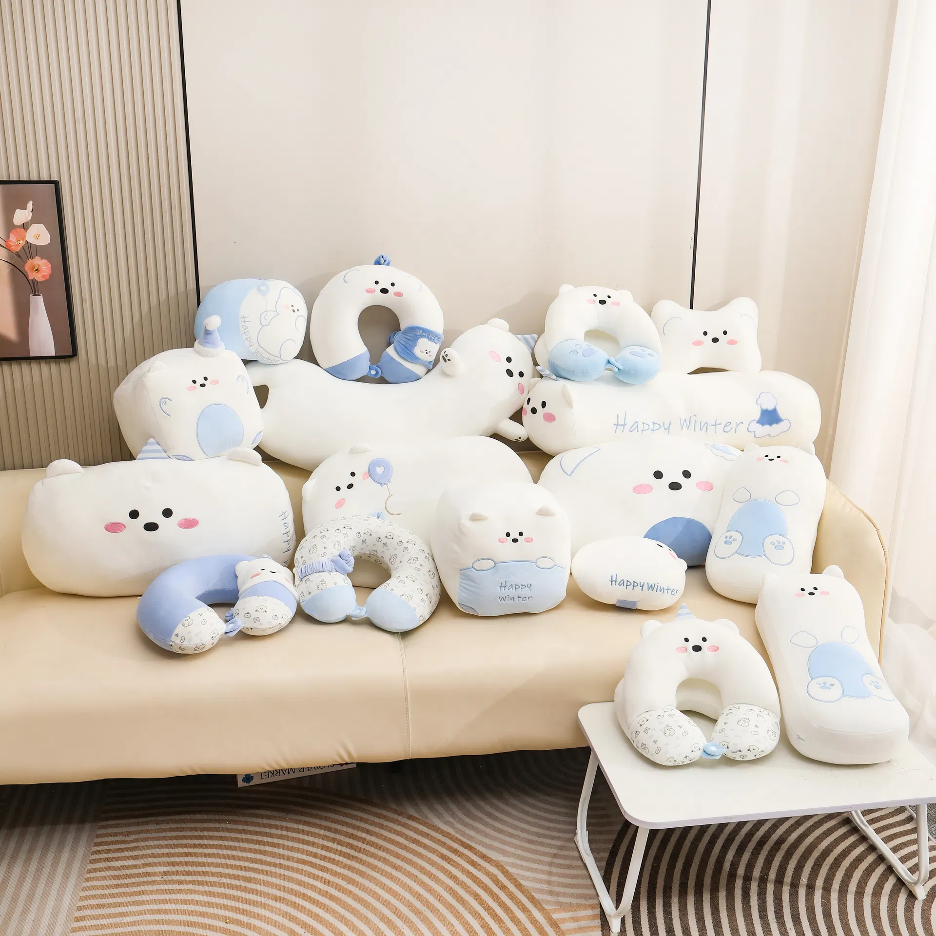 Throw Pillow Detail 7