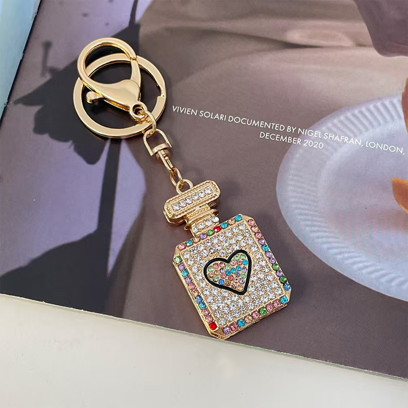 Luxury Perfume Bottle Keychains Exquisite Bag Pendant Rhinestone Key Chain Car Accessories