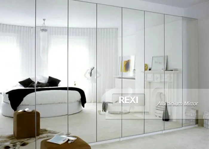 Mirror Glass Display 3