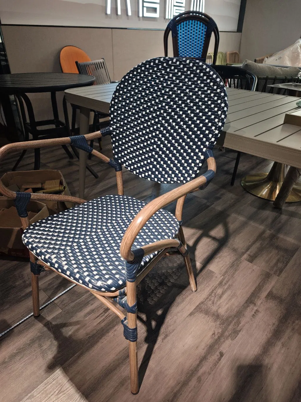 Outdoor Leisure Wholesale Patio Customized Resort Hotel Restaurant Balcony Metal Weaving PE Rattan