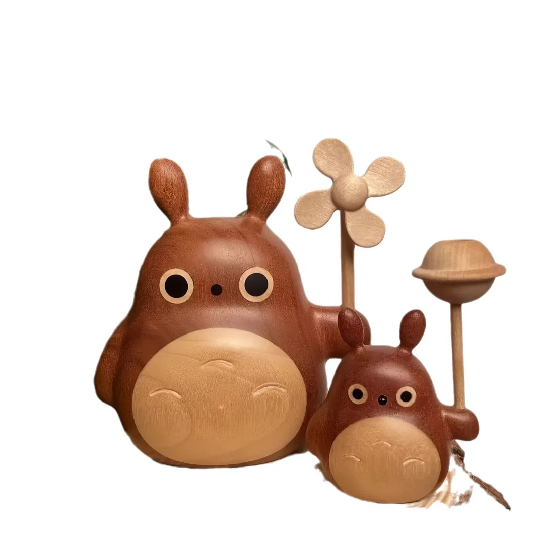 Totoro Figurine Detail 1