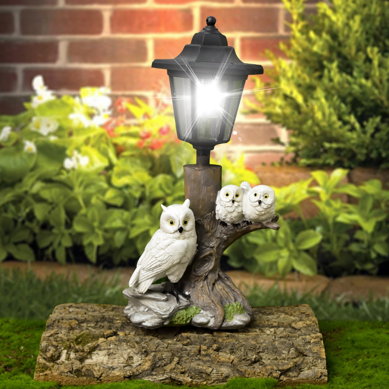 Resin Courtyard Solar Outdoor Lamp Statue Ornament