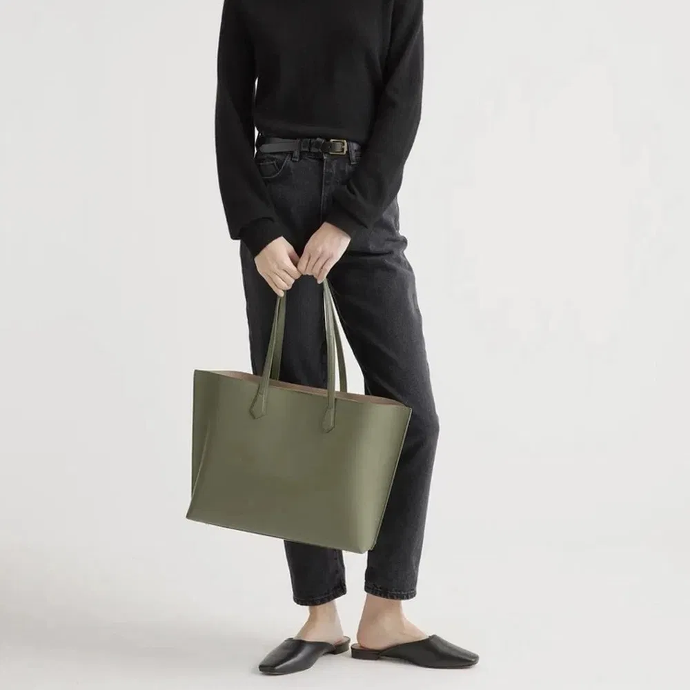 PU Material A8010 Fashion Lady Handbag Used for Seasonal Use