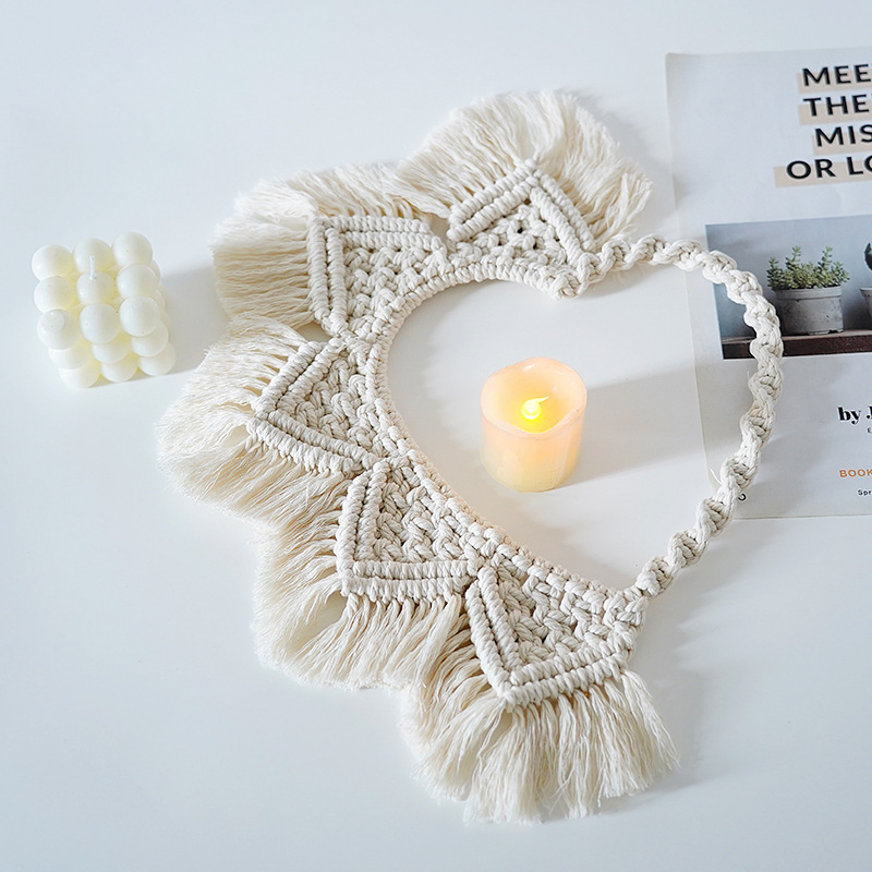 Handmade Macrame Wall Hanging Creative Heart-Shaped Woven Ornament for Modern Home Decor