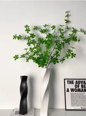 Twisted Design Vase View