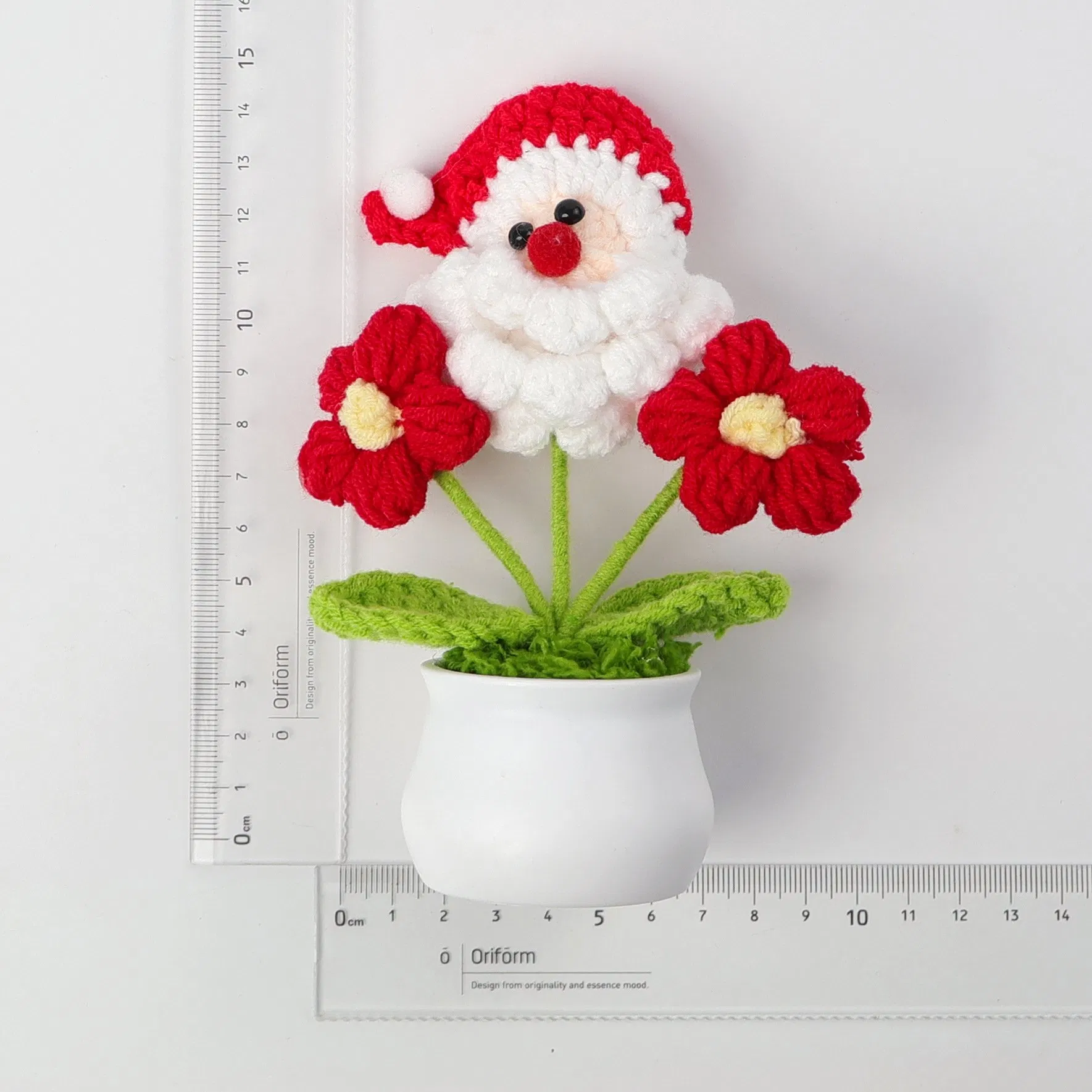 Hand-Knitted Mini Christmas Yarn Potted Santa Claus Car Accessory &amp; Desktop Decoration