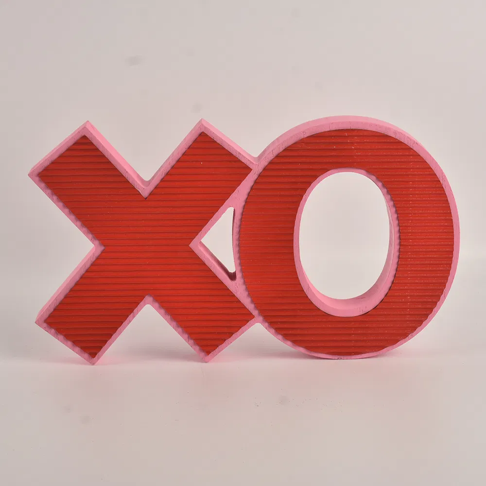 Wooden Home Decorative Tabletop Ornaments with Xo Letters for Valentine's Day