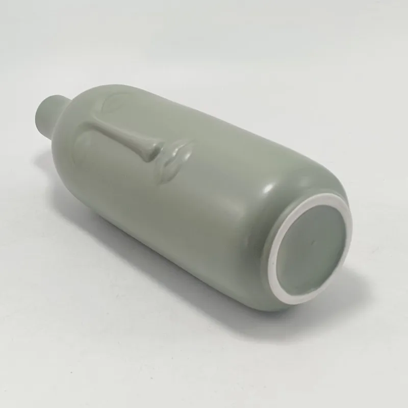 Ceramic Vase Photo 2