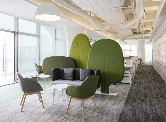 Green Screen Breadfruit Tree - Contemporary Home Decoration for Office Spaces