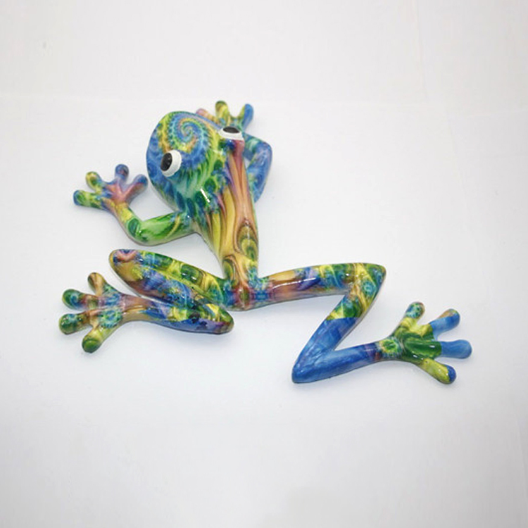 Modern Home Decor Graffiti Resin Frog Wall Hanging Sculpture