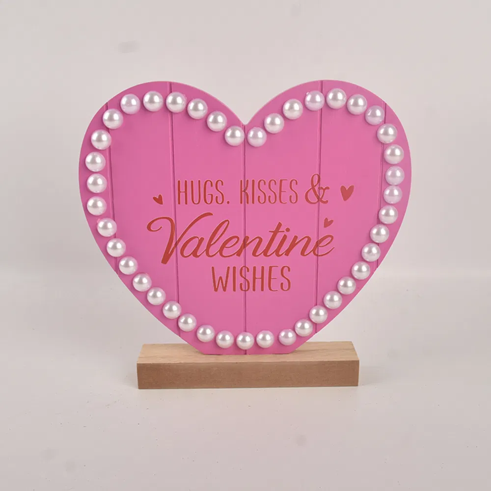 Wooden Tabletop Home Decorative Heart-Shaped Ornaments with Rectangle Wooden Base for Valentine′ S Day