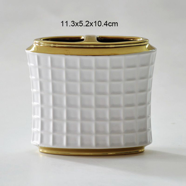 Luxury Household Product Home Decoration Gold Ceramic Pretty Bathroom Set Accessories