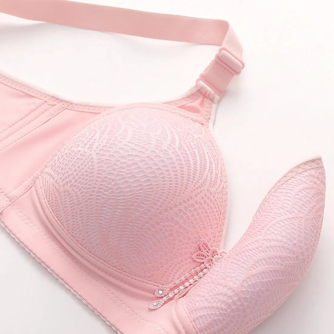 Ladies' Stylish Trendy Seasonal Fashion Shopping Bra