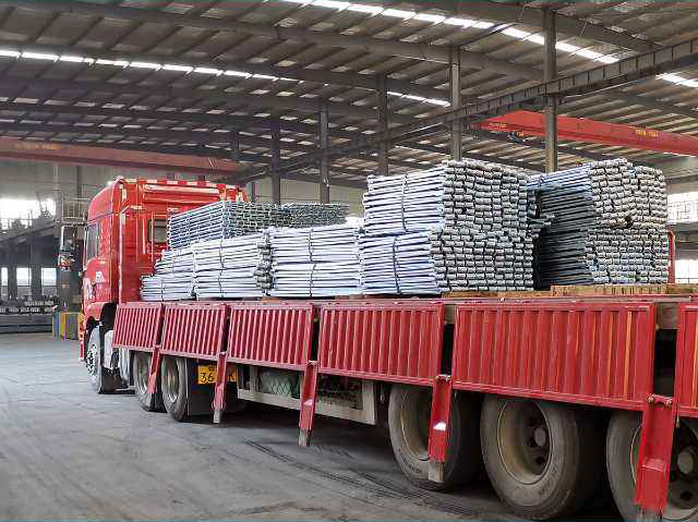 Modern Design Adjustable Square Column Buckle Easy Installation Iron Building Column Formwork Fixture