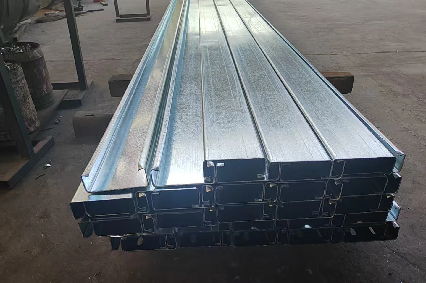 Commercial High-Rise Steel Structure Buildings Prefabricated Steel Office &amp; Retail Complex China Steel Structure Supplier