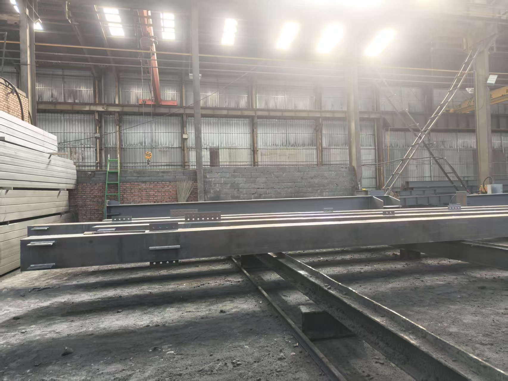 Custom Fabricated Steel Structure Beams and Columns for Construction