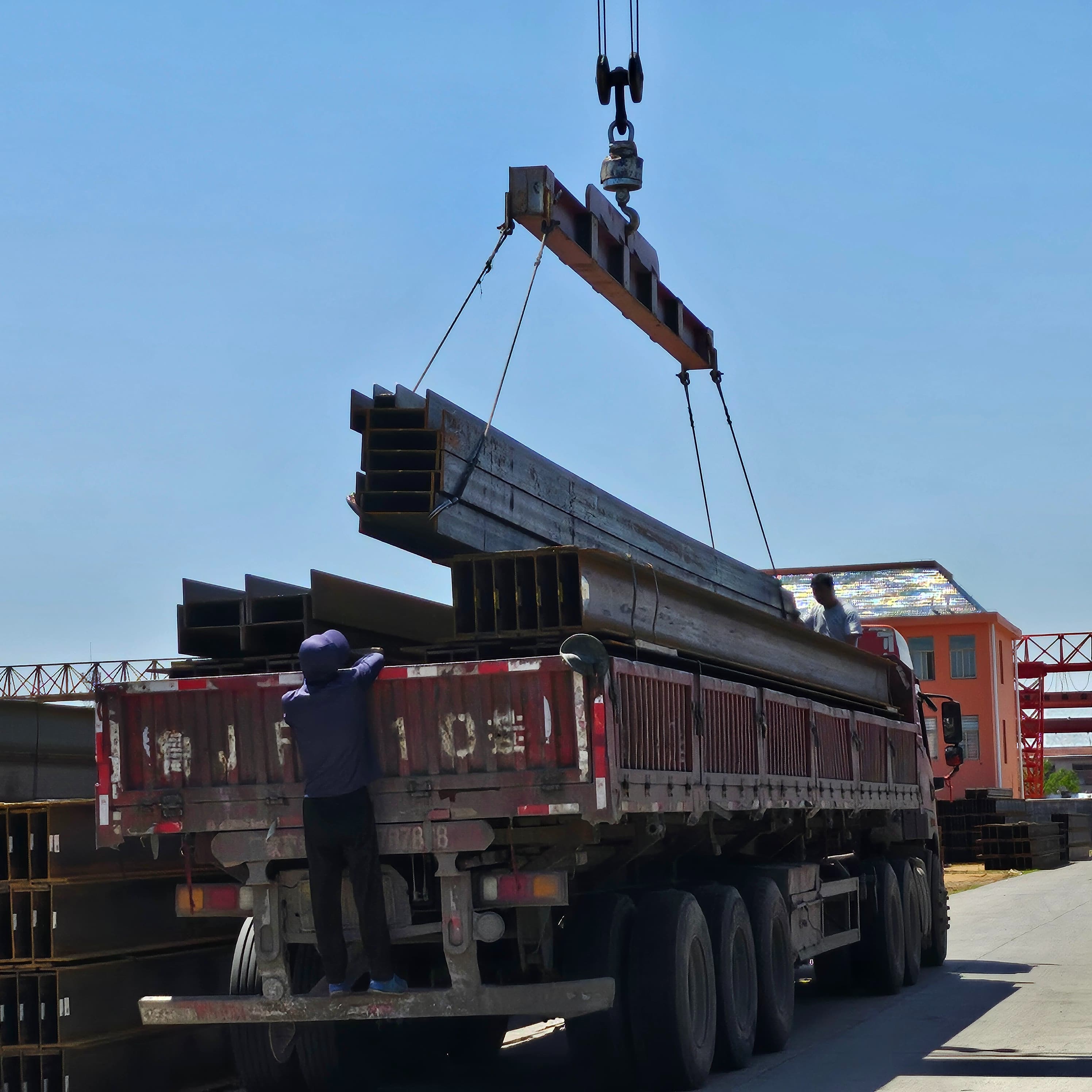 Steel Column Manufacturing