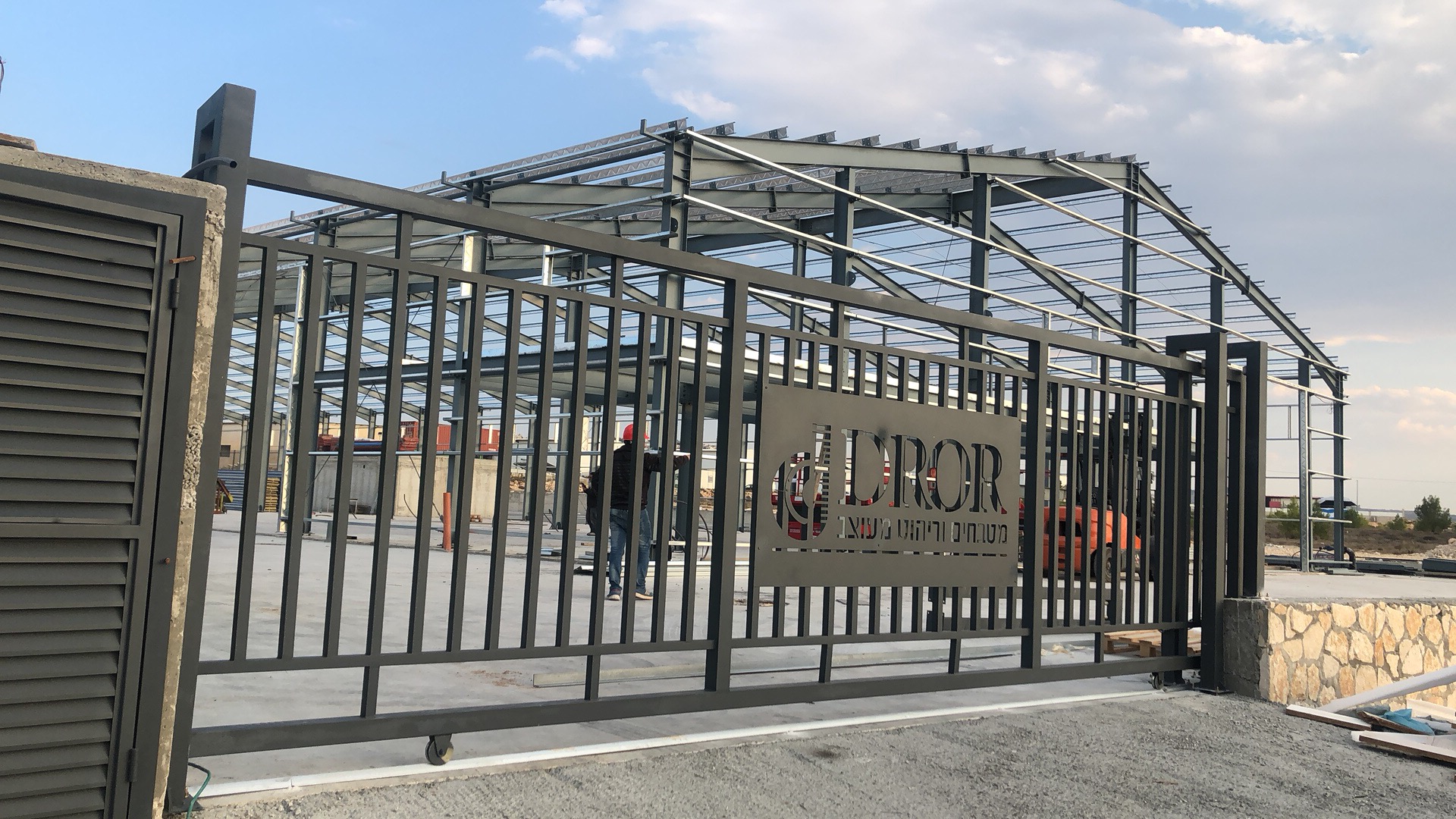 Structural Steel Fabricated Columns and Beams for Commercial Buildings and Garage Sheds