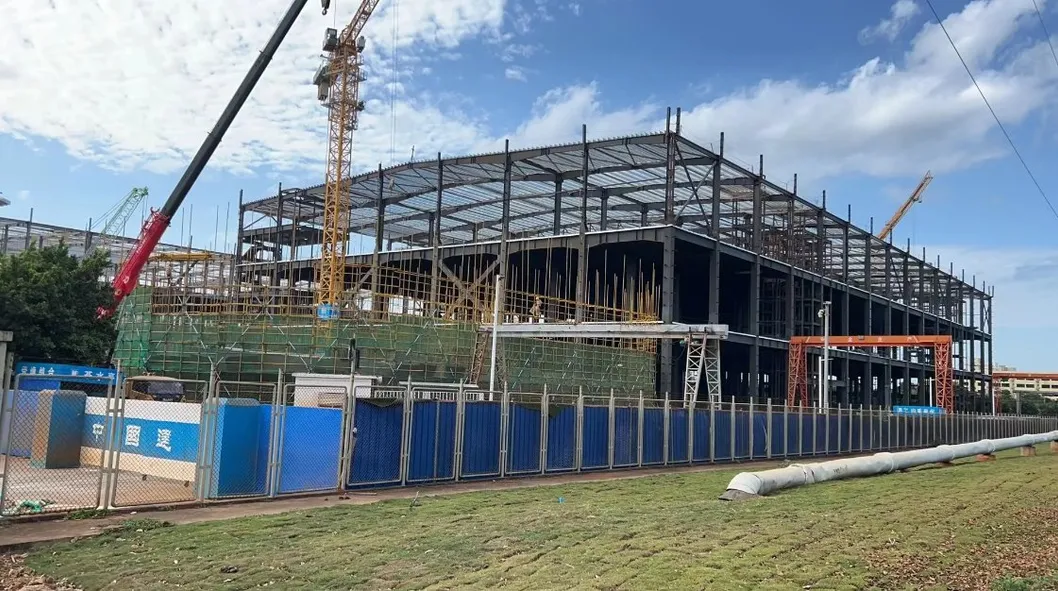 Durable Painted Steel Structure Building with H-Beam Support