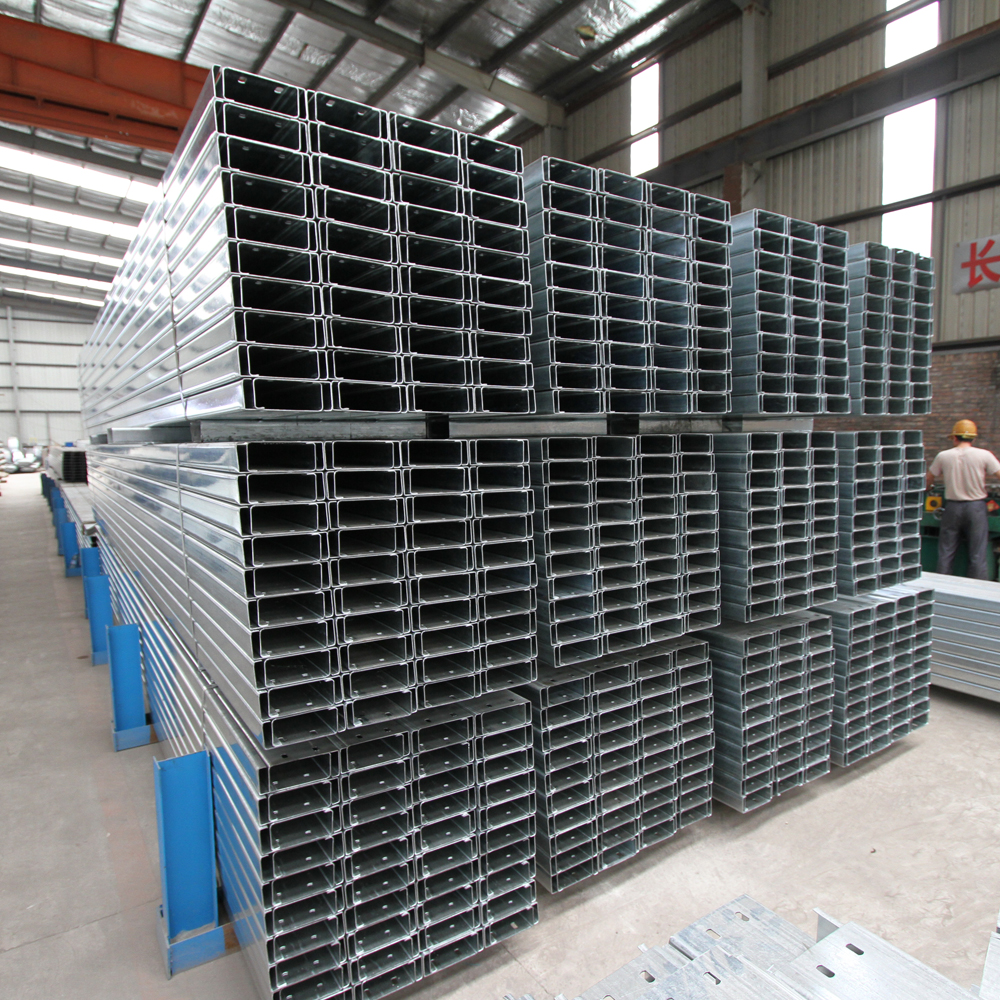 ASTM A36 Galvanized Steel C Channel Roof Truss Square Section ERW Technique API Certified 5.8m 6m 12m EMT Punching